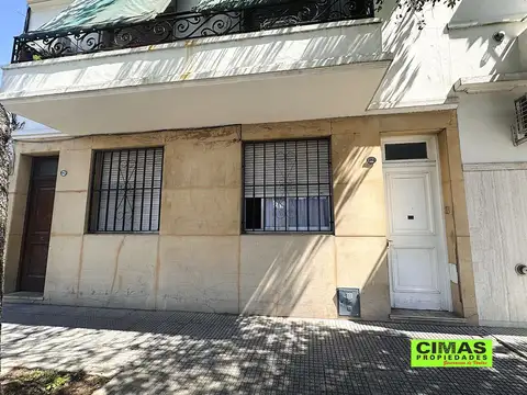 ALQUILER PH 4 Amb. + Patio  * UNICO  *SIN EXPENSAS*