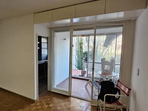 San Nicolas 200 piso 1ro - Monoambiente con balcón.-