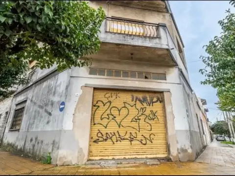 Venta 2 casas Independientes y local comercial o deposito