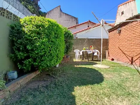 Depto Tipo Casa en Venta con 1 cocheras