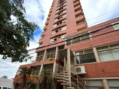 DEPARTAMENTO CENTRICO EN VENTA
