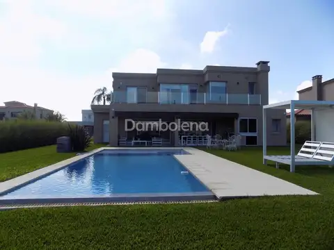 Casa en Venta de 4 dormitorios