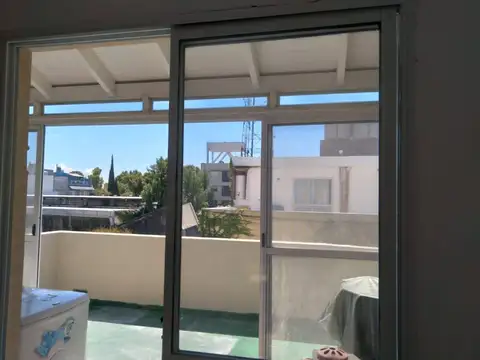 Depto Tipo Casa 2 ambientes con 1 baño