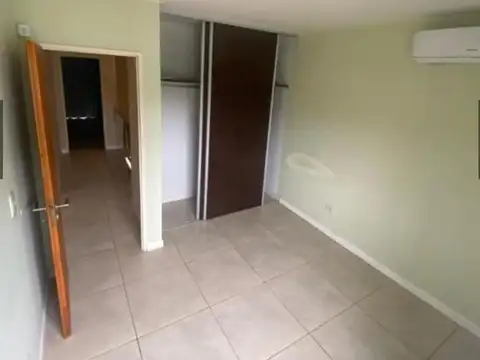Depto Tipo Casa en Venta con 1 cocheras