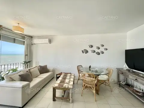 Venta apartamento 1 dormitorio con vista al mar. Península, Punta del Este.