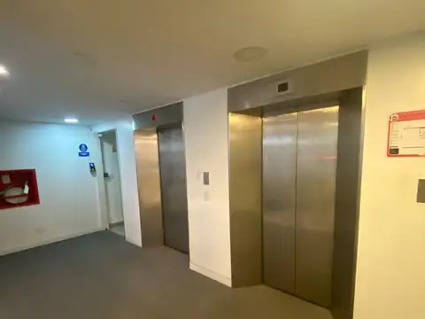 Oficina en Alquiler en Plaza San Martín, USD 2.700