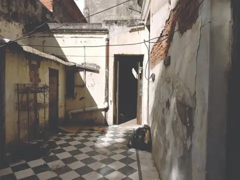 Terreno en Venta en Villa General Mitre, USD 165.000