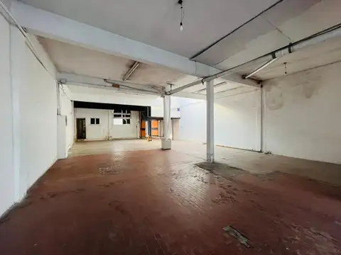 LOCALES EN VENTA BERNAL CON DEPARTAMENTOS