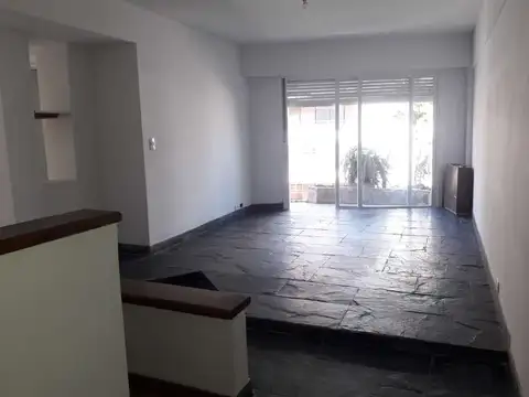 Hermoso departamento de 3 Ambientes todo al Frente con Balcon. Super Luminoso