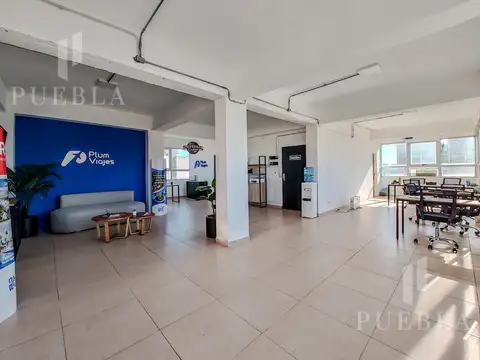 EXCELENTE OPORTUNIDAD DE INVERSION EN EL CORAZON DEL CENTRO COMERCIAL DE CASEROS, TRES DE FEBRERO