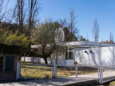 Casa en Venta en Las Compuertas, USD 350.000