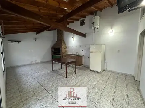 Casa 4 ambientes con 1 baño