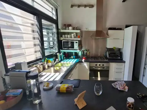 Depto Tipo Casa en Venta en Bernal, USD 125.000