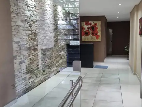 Pringles e/ Potosi y Avenida Diaz Velez