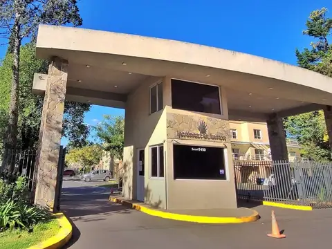 Departamento  en Venta en Jardines de Saraví, Pilar, G.B.A. Zona Norte