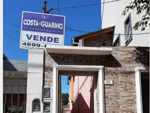 PH DE 4 AMBIENTES CON PATIO