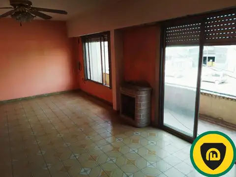 VENTA 3 LOCALES MAS DEPARTAMENTO 4 AMBIENTES-APTO CREDITO- LOS POLVORINES