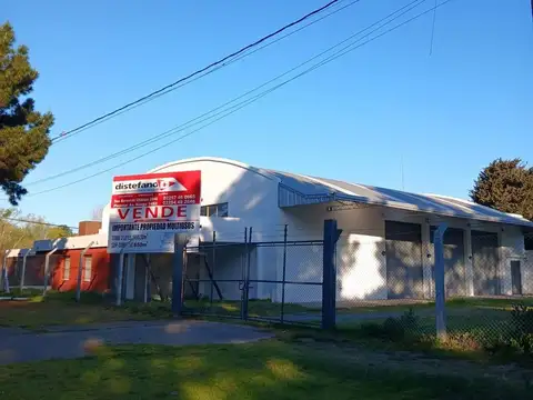 Galpon en Alquiler 30  mts Frente