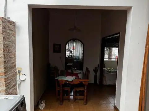 Depto Tipo Casa en Venta 40 años