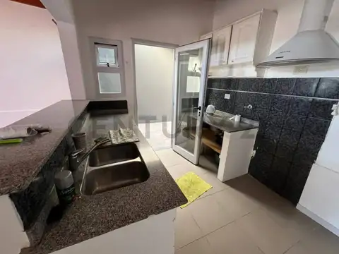 Oficina 4 ambientes con 1 baño