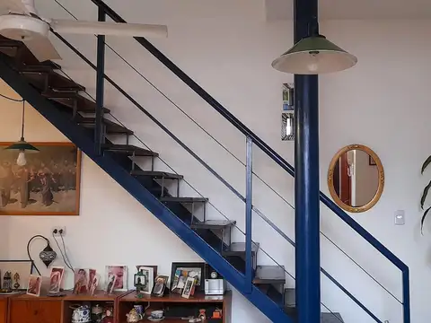 Depto Tipo Casa 4 ambientes con 2 baños