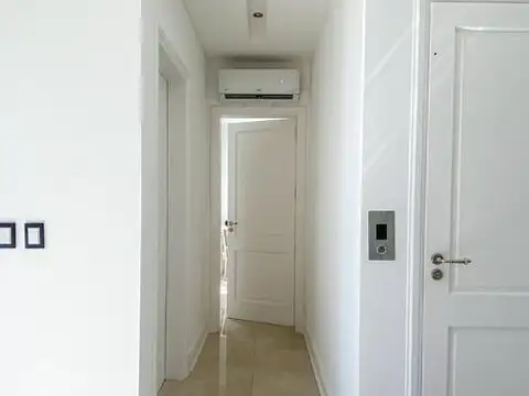 Casa 5 ambientes con 6 baños