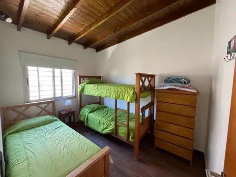 Depto Tipo Casa en Alquiler con 1 cocheras