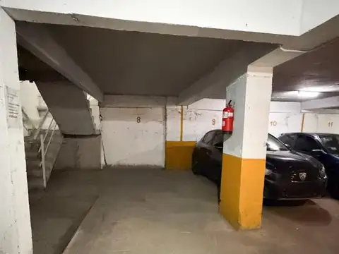COCHERA EN ALQUILER REPUBLICA DE LA SEXTA