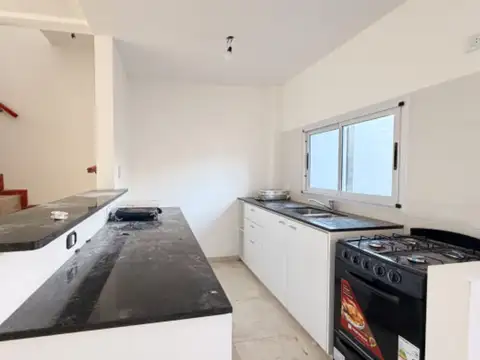DUPLEX EN VENTA - LA PLATA