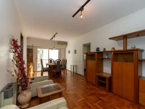 Emilio Mitre 200