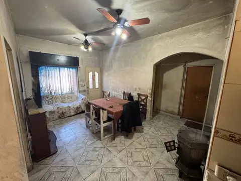 Depto Tipo Casa en Venta de 8 ambientes