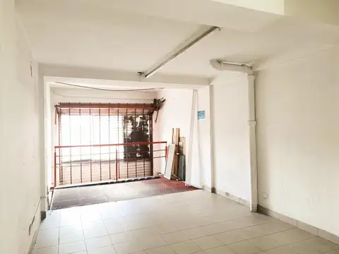 Local en Alquiler en Valentín Alsina, USD 180.000