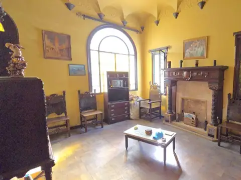 VENTA-CASA 5 AMBIENTES 360M2 CUB-VILLA DEL PARQUE