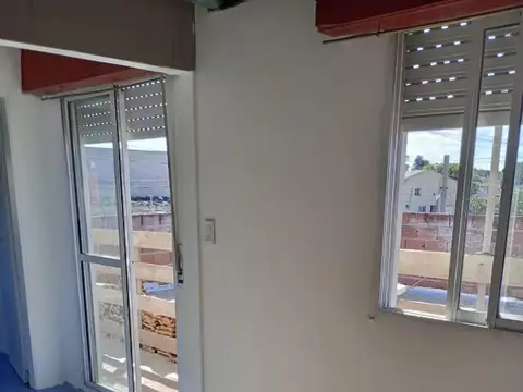 Depto Tipo Casa en Alquiler en Juramento, $ 480.000