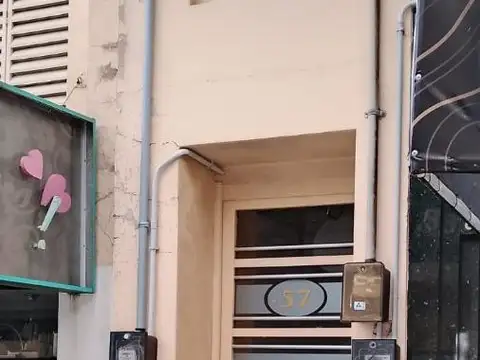 VENTA DE DEPARTAMENTO CENTRICO - CALLE SAN MARTIN