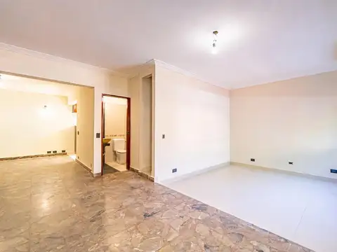 Depto Tipo Casa en Venta de 5 ambientes