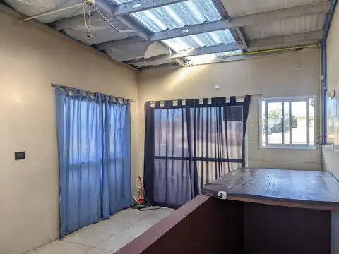 Depto Tipo Casa en Alquiler con 4 cocheras