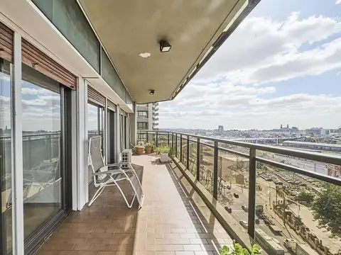 Departamento en Alquiler con 2 cocheras