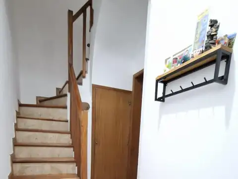 Casa 5 ambientes con 1 baño