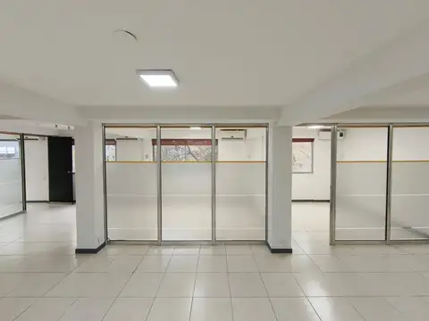 OFICINA EN PLENO CENTRO DE MENDOZA
