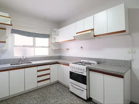 DEPARTAMENTO 5 AMBIENTES VENTA LORIA 185 LOMAS