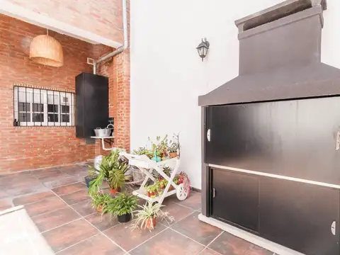 Casa 4 ambientes con 3 baños