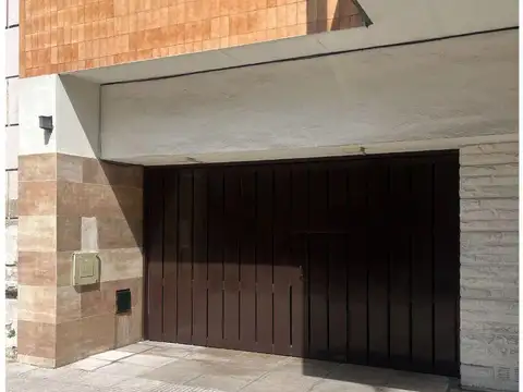 ¡Excelente ubicación! Cochera en venta en San Cristóbal