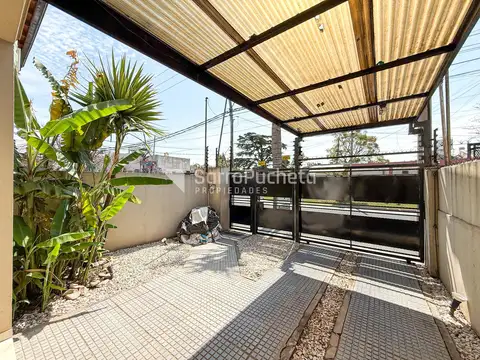 Depto Tipo Casa en Venta con 1 cocheras