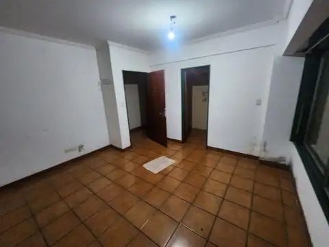 Depto Tipo Casa en Alquiler en Banfield, $ 490.000