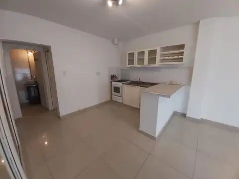 Depto Tipo Casa en Alquiler de 1 dormitorio