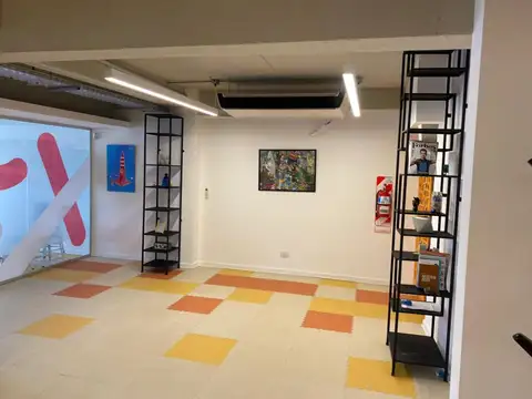 Oficina en Venta con 4 cocheras