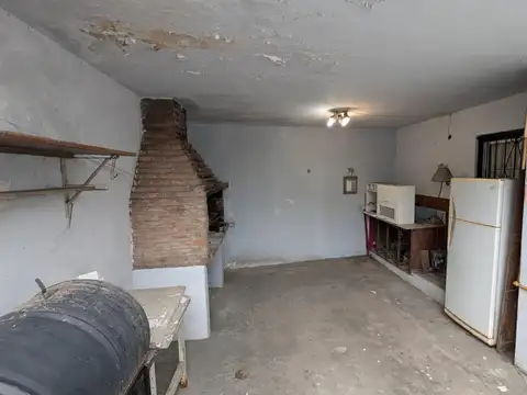 Casa en Venta con 3 cocheras