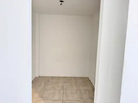 Alquiler Monoambiente con patio en edificio con amenities Parque Chacabuco