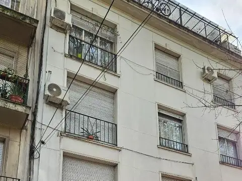 VENTA DEPARTAMENTO 2 AMBIENTES FLORES